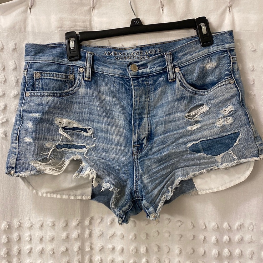 💙American Eagle High-Rise Festival Shorts💙
